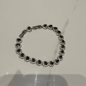 Elegant Silver and Green Heart Bracelet